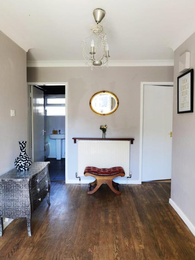 Fourth Avenue, Lovely Bungalow Available For Guests And Contractors Parking Wifi Nottingham Exterior foto